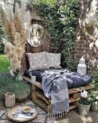 Marlboro red cedar twin size swing bed by a&l furniture. 7 Dreamy And Relaxing Outdoor Bed Ideas That Will Inspire You This Sunny Season Daily Dream Decor