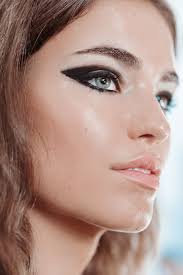 The Best Beauty From Nyfw S S 19 Latest Makeup Summer Lipstick Colors Latest Makeup Trends