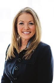 Leanne Thacker's Instagram, Twitter & Facebook