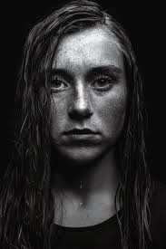 Are photos in this group genuine or AI-generated?