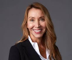 Kellogg Leaders in action: Learn to trust your intuition