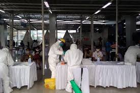 350 Calon Penumpang Krl Dan Petugas Kai Jalani Tes Swab Di Stasiun Bogor