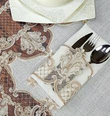 Suzaneide Cardoso Adli Kullanicinin Mug Rugs Placemats Panosundaki Pin Boncuk Nakis Desenleri Yemek Masasi Masa Aksesuarlari