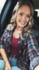 Nicole Linville's Instagram, Twitter & Facebook