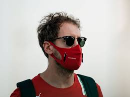 Helm von sebastian vettel für 225.000 euro versteigert. 9acen2yiyh 8tm