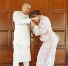 Ask nora danish a question now. Rotikaya Suasana Raya Nora Danish Sekeluarga Facebook