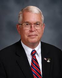 My entire family lived and went to school in Stayner. Family Heard, we all  went to school at Byng School and Stayner Collegiate. Stayner seems to be  alive and so many new