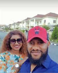 May with her car 🚗 Judy Austin with her husband but both of them are happy  with what they have , life not balance ❤️