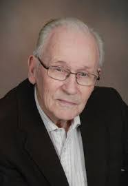 Thomas Mcqueen's Instagram, Twitter & Facebook