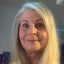 Maureen Russ's Instagram, Twitter & Facebook