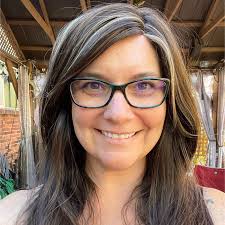 Sandy Pinkerton's Instagram, Twitter & Facebook