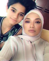 Gambar anak arwah faizal yusuf; Biodata Faliq Khan Adik Pelakon Neelofa Iluminasi