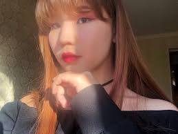 jeon mirae on X: SelcasForJungkook I dont think that I am beautiful or  anything but for my bunny I posted my selca. t.cokWOvzYKq7E  X