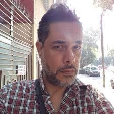 Leonardo Albarran's Instagram, Twitter & Facebook