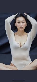 浅田舞が食い込みケツと巨乳がエロ過ぎる！【【画像】4年ぶりのラビアでエロボディを披露！「週プレ」で…: 芸能ニュース、どん！