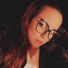 Cynthia Oestreich's Instagram, Twitter & Facebook