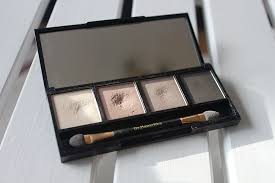 Lakeshore records‏подлинная учетная запись @lakeshorerecs 23 hauschka @hauschkamusic. Dr Hauschka Stone Colours Eyeshadowpalette 01 Die Konsumfrau