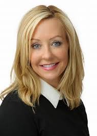 Robyn Crouch's Instagram, Twitter & Facebook