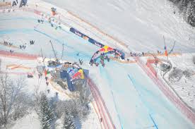 Die legendäre streif in kitzbühel gehört zu den härtesten skirennen der welt. Die Streif Abfahrt
