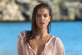 Born 11 may 1987) is a hungarian model who rose to prominence after placing 4th in the elite model look 2002 and is known for her work with dutch photography team inez van lamsweerde and vinoodh matadin. O Mihalik Eniko 81 Eves Nagymamaja Elamulsz Hogy Nez Ki Ennyi Idosen Hazai Sztar Femina