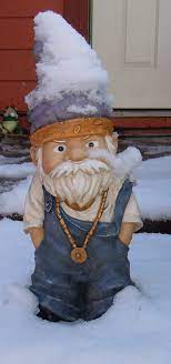 18 Gnomes Ideas Gnomes Gnome Garden Funny Garden Gnomes