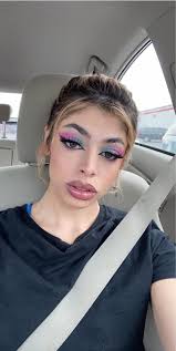 i just started the game, and i kinda wanna show off these three:) i love  the colours so much?