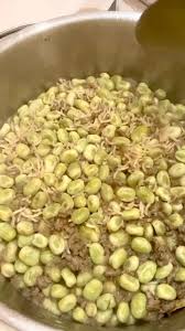 Joelle Mardinian On Instagram جويل تطبخ وجبة سهلة صحية فول جويل مردينيان رمضان افطار Foul B Riz Easy One Pot Nutritious Me In 2020 Vegetables Recipes Food