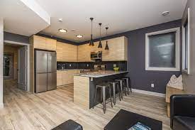 Located off craig henry drive, a beautiful, green area in west ottawa, south centrepointe is a vibrant rental community in a serene, suburban setting. Rentals Ca 1710 Baseline Road Nepean On For Rent