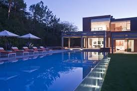 Stonebridge estates is a long island luxury gated community located on 134 acres of stonebridge golf links and country club at veterans highway in smithtown, ny. Stoneridge Residence On Mulholland Drive Bel Air E Architect