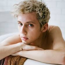 The Living & The Dead -> Directory