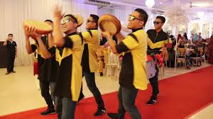 Share this good news to people around you 🆗. Latest What Makes You Beautiful K5b Kurta Baru By Kompang 5 Beradik Official