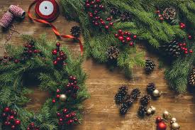 Check spelling or type a new query. Deck The Halls 8 Fun And Festive Christmas Wall Decoration Ideas Us Wall Decor