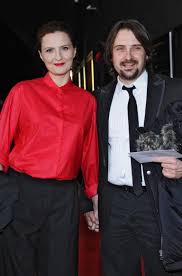 Jest prezenterką w tvn24, tvn style i tvn meteo active, od roku prowadzi program wstajesz i wiesz, którego gospodarzem. Izabela Kuna Konczy 50 Lat Kim Jest Jej Maz Marek Modzelewski Plejada Pl