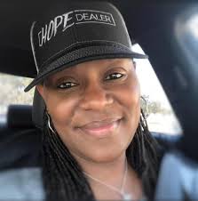 Praying for the Women of Valor discipleship program in Honduras