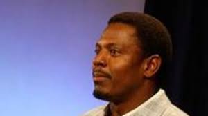 WR Troy Brown Announces Retirement