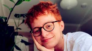 Robin Daniel Skinner (Cavetown)