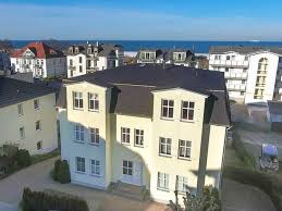 Nach wenigen schritten erreichen sie den ostseestrand, sowie das zentrum des quirligen ortes mit geschäften und restaurants. Haus Goethe 3 Zimmer Ferienwohnung Goethe 6 Ahlbeck Usedom Ostsee Reisen De