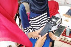 Mengecek kondisi bus secara keseluruhan sebelum diberangkatkan. Trans Semarang Gandeng Ovo Mudahkan Transaksi Nontunai Antara News