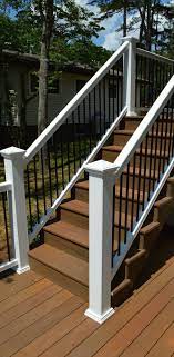 Symmetry Railing In Tranquil White With Black Balusters Railings Outdoor Outdoor Stairs House Front Porch