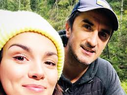 To był ślub w iście góralskim stylu, ze strojami, przysmakami i całą oprawą muzyczną. Paulina Krupinska Zdradzila Dlaczego Sebastian Karpiel Bulecka Chce Zmienic Imie Chce Wykreslic Je Z Dowodu