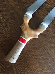 Sapan yapilirken kullanilan her maddenin saglam olmasi gerekir. Handmade El Yapimi Bushcraft Pro Agac Sapan