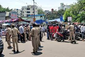Hyderabad (telangana) india, may 27 (ani): Hyderabad Police Stop Food Delivery Executives As Part Of Lockdown Enforcement The News Minute