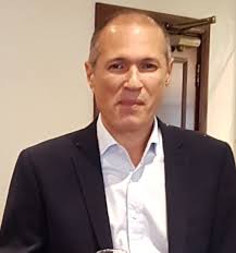 Anand Kelkar (@KelkarUro)