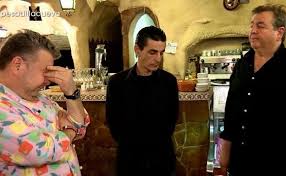 Alberto chicote no sólo vive de hacer programas de televisión. Pesadilla En La Cocina En Paiporta La Cueva De Juan Chicote En Valencia Media En Una Pelea Entre Un Dueno Y Un Camarero Y Visita Al Mercado Central Las Provincias