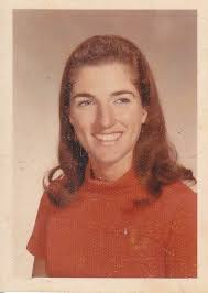 What are some memories of Mrs. HHS teaching science in the 1970s?