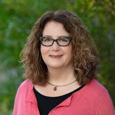 Kirsten Sims's Instagram, Twitter & Facebook