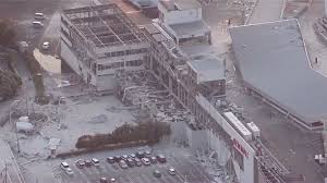 Live updates: Many people trapped in collapsed shopping mall after Japan quake — CNN