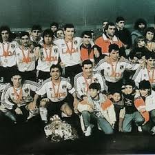 Un albo de corazon.fans de juan colo colo 91 ретвитнул(а). Los Campeones De America El Plantel De Colo Colo En La Libertadores De 1991 Redgol