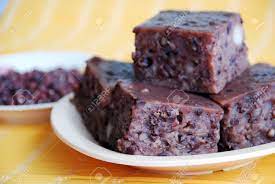 Kacang merah sangat kaya akan gizi yang membangun kesehatan tubuh. Asian Delights Nyonya Kueh Kacang Merah Red Bean Cake Stock Photo Picture And Royalty Free Image Image 3024468