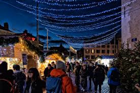 Annecy: Marché de Noël Réinventé! Découvrez les Nouveautés Choc!